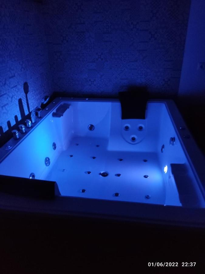 Villa egipto con jacuzzi y piscina climatizada Chiclana de la Frontera Esterno foto
